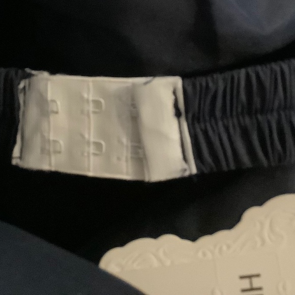 Long, formal, dark blue dress - Picture 7 of 7